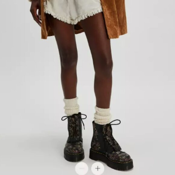 DR. MARTENS SINCLAIR DECAYED ROSES LEATHER PLATFORM BOOTS MSRP$280 Most Beloved - Picture 7 of 16